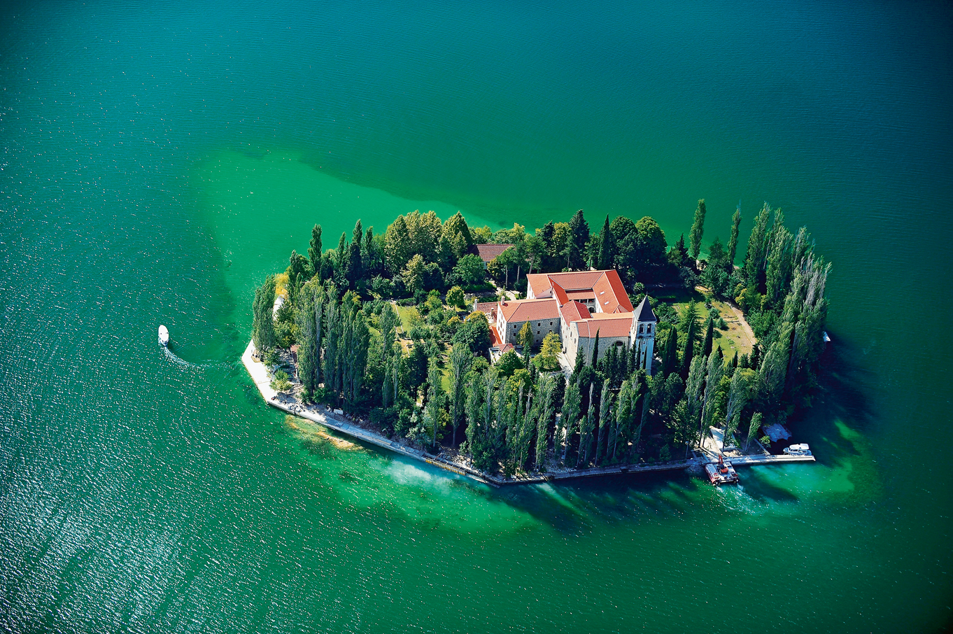0005 sibenik region island visovac_original