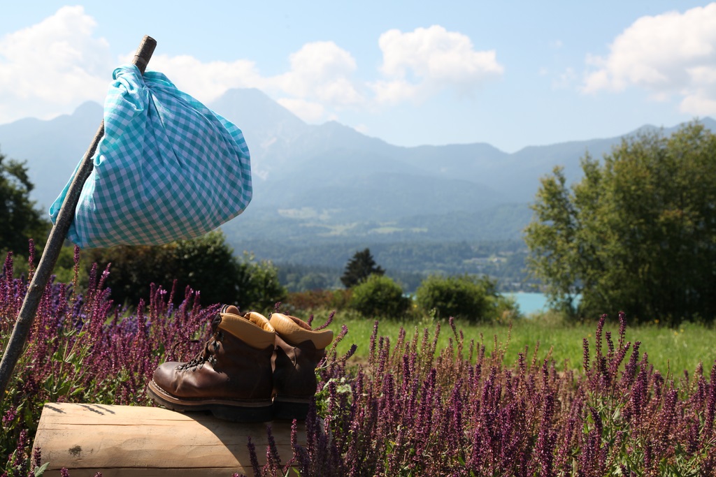 LOWRES_00000009876 – Christian Riedel – Wanderschuhe, Faaker-See