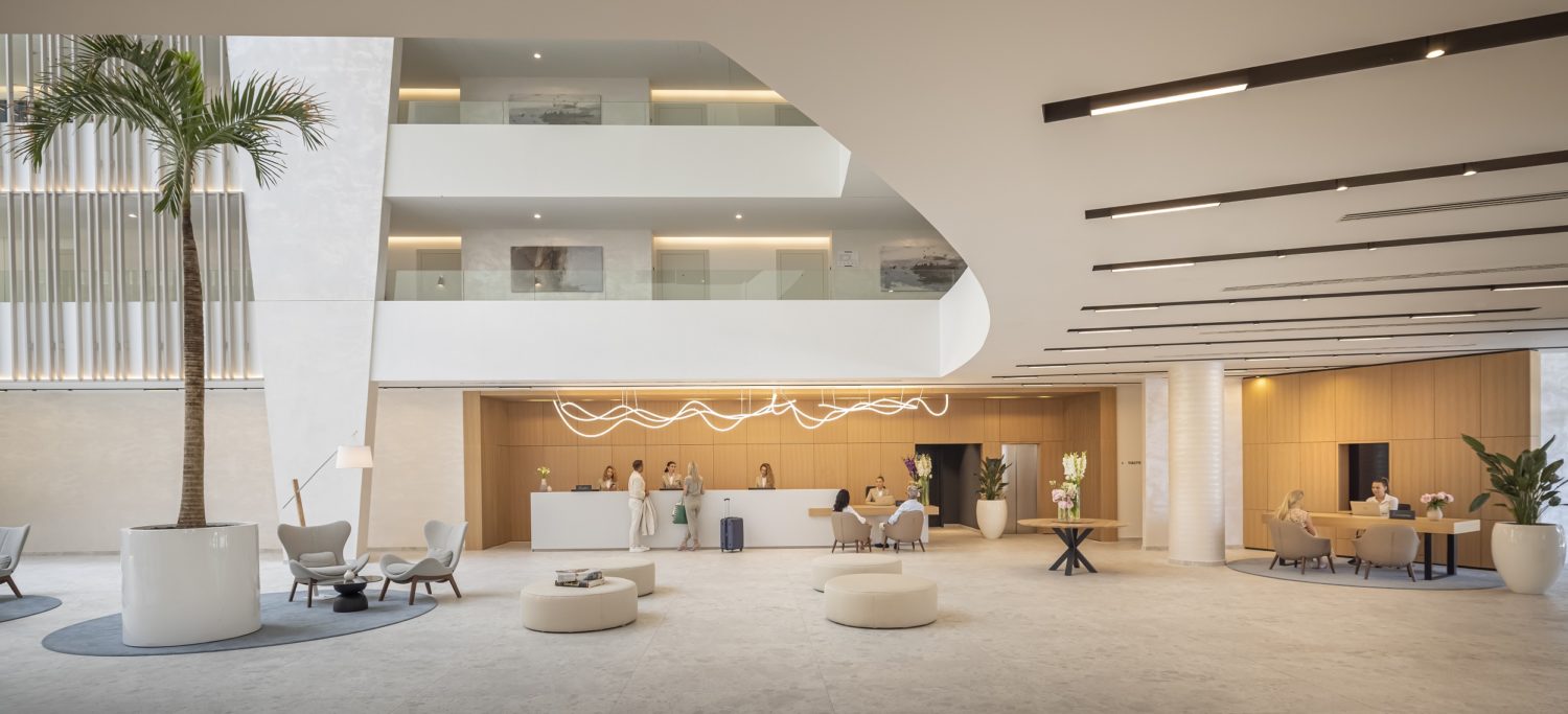 26_Aminess_Khalani_Beach_Hotel_09_Lobby_and_Reception_lobby-and-reception-13