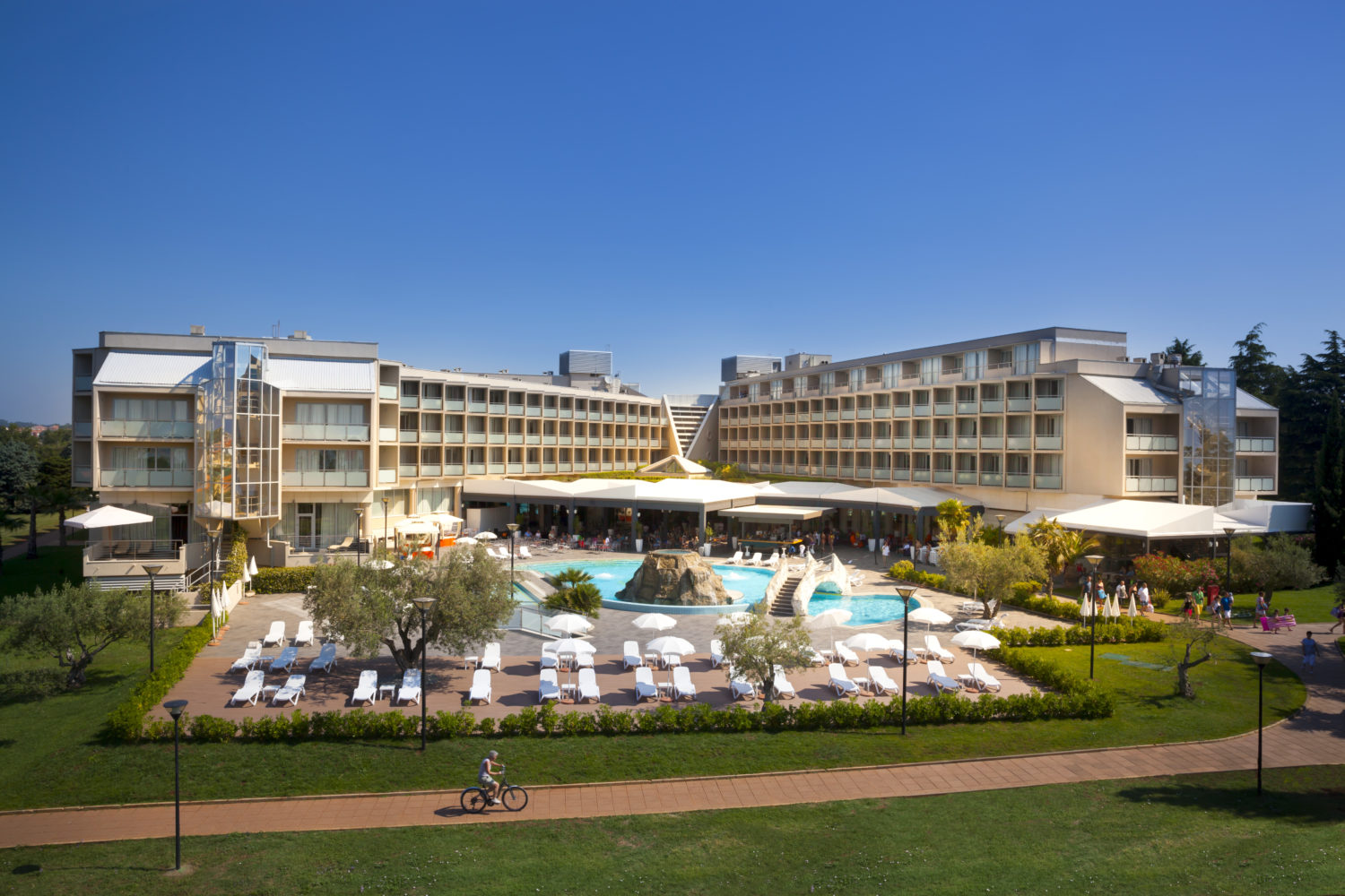 01_Aminess_Maestral_Hotel_Pool__MG_5978