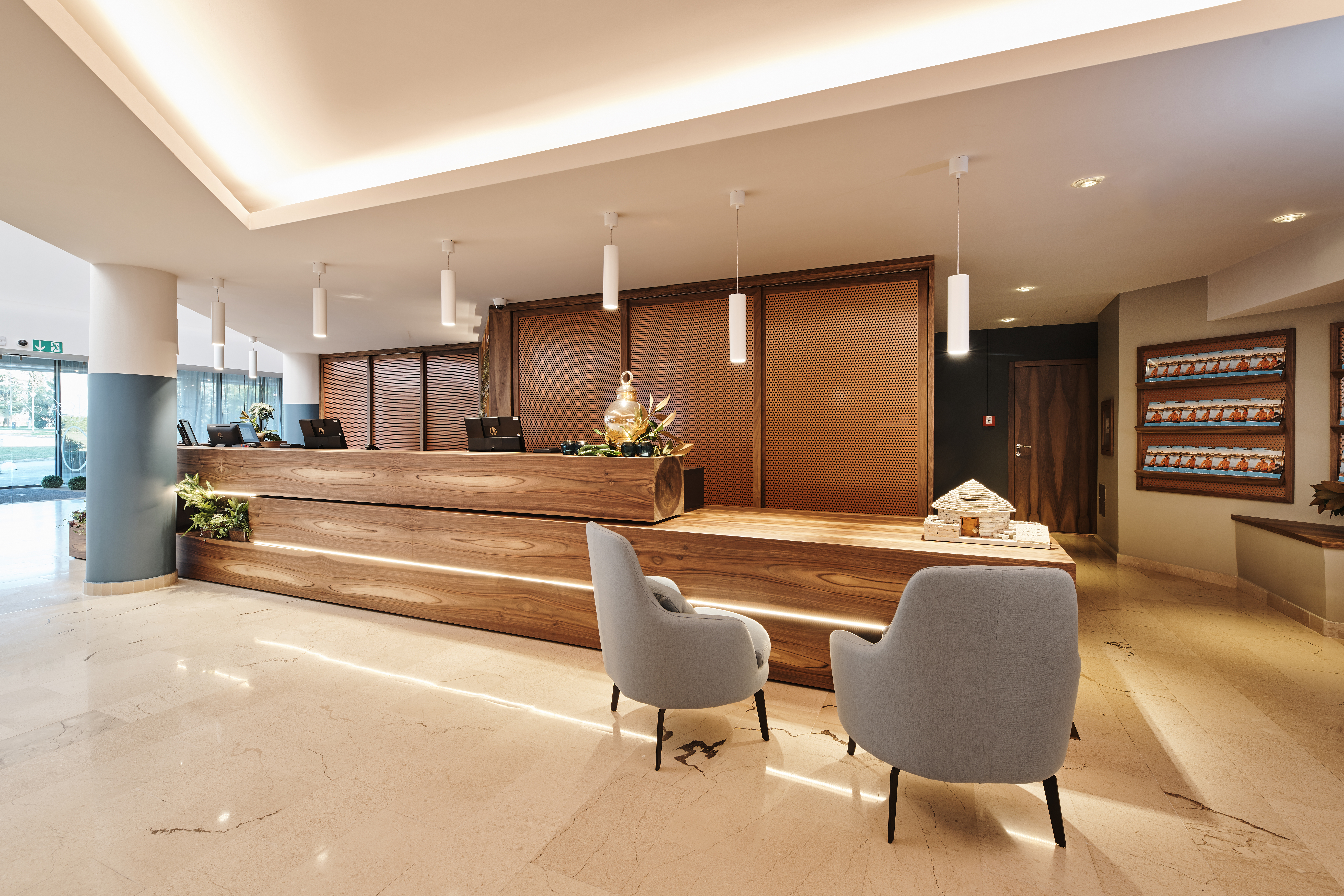 01_Aminess_Maestral_Hotel_Reception_DSC_3240