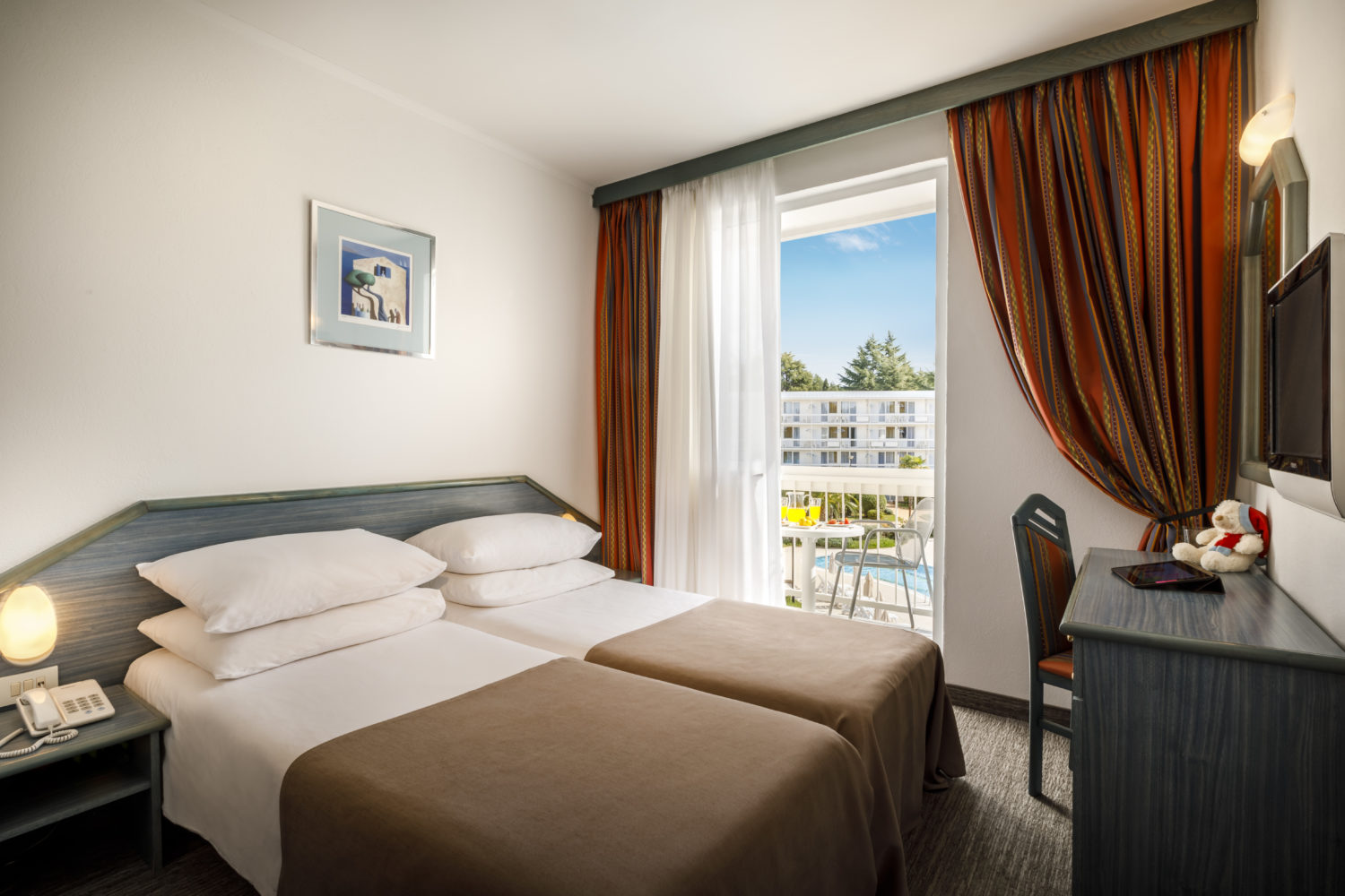 02_Aminess_Laguna_Hotel_Rooms_Superior_Family_Room_With_Seaside_Balcony_S2FM_Superior_Family_Room_With_Seaside_Balcony_S2FM_1