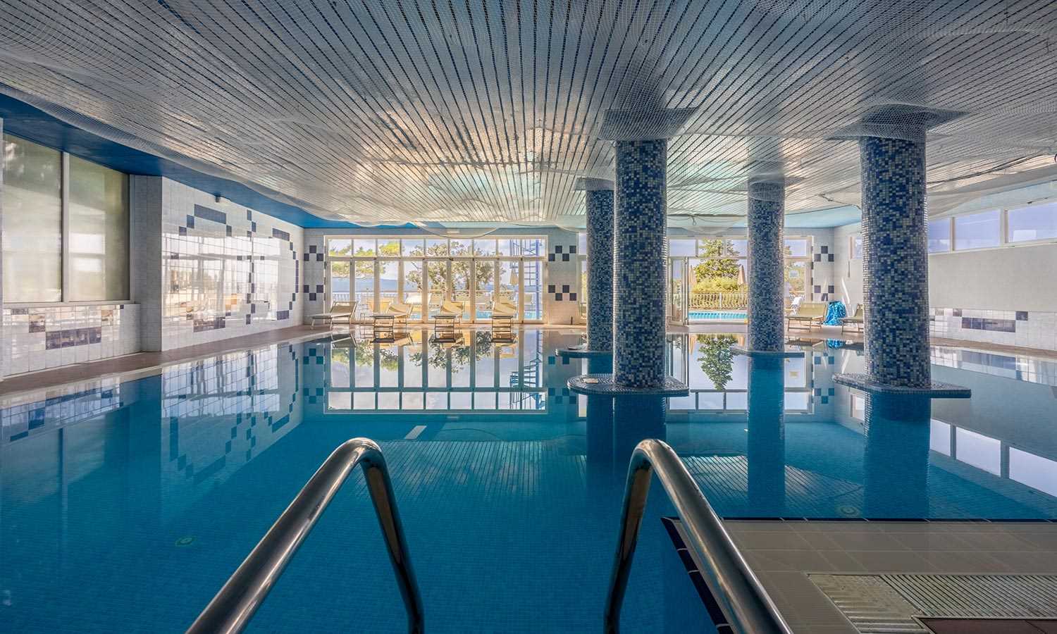 Aminess-Mediteran-hotel-pool1