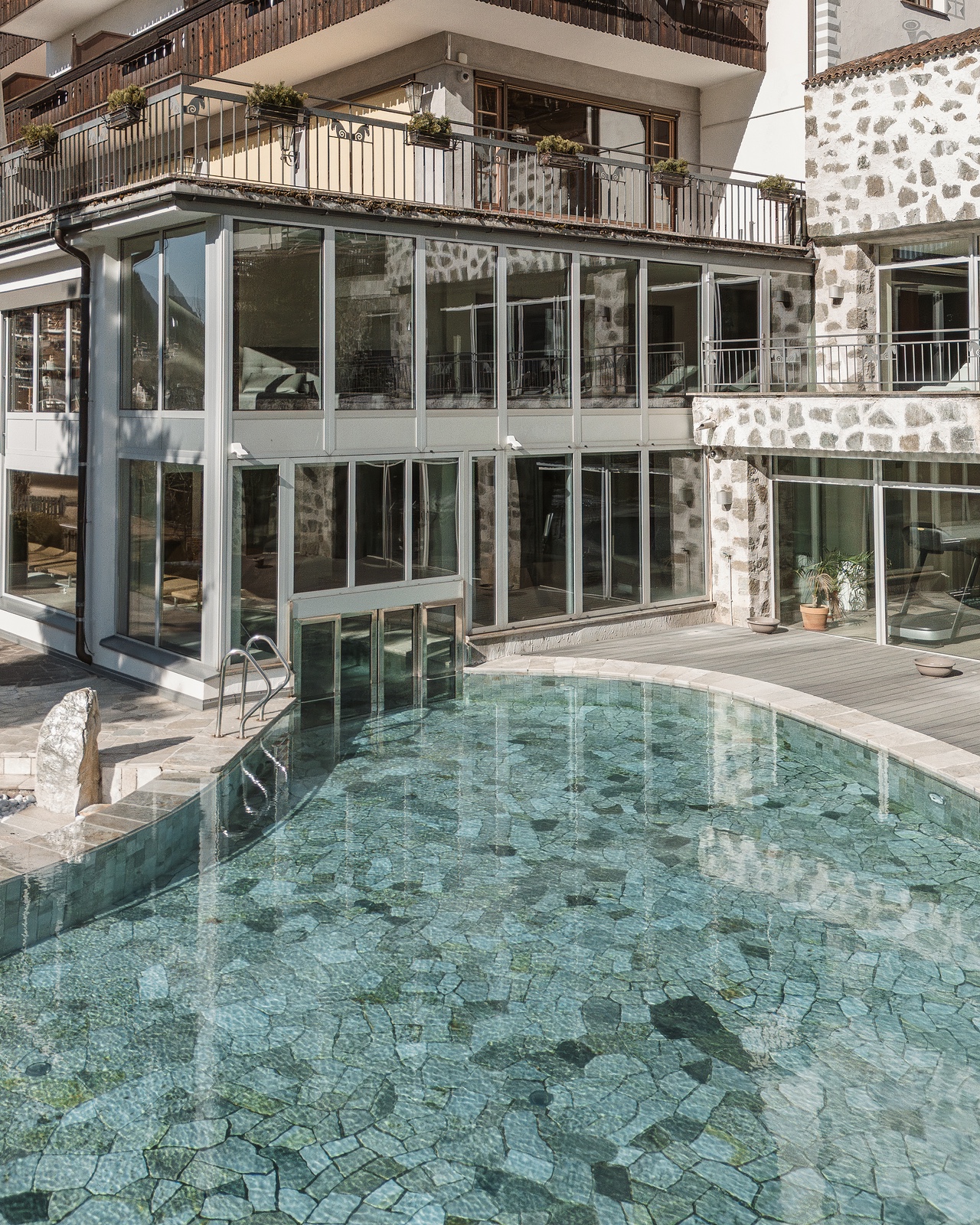 Post-40.jpg_compressed